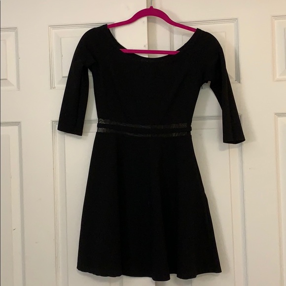 Black skater dress - Picture 3 of 5